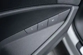 Audi e-tron, 300 kW, elekter, automaat, nelikvedu