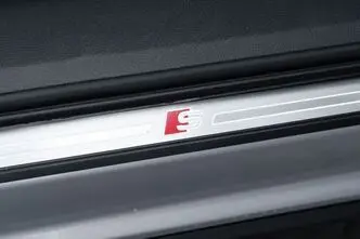 Audi e-tron, 300 kW, elekter, automaat, nelikvedu
