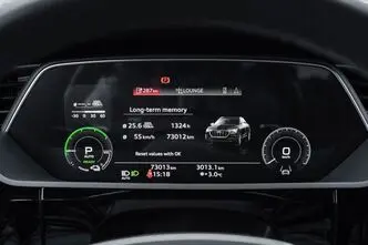 Audi e-tron, 300 kW, elekter, automaat, nelikvedu