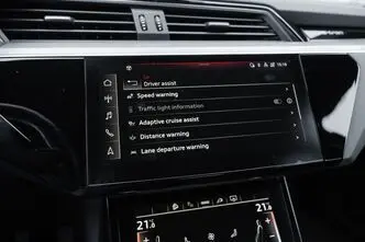 Audi e-tron, 300 kW, elekter, automaat, nelikvedu