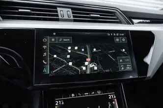 Audi e-tron, 300 kW, elekter, automaat, nelikvedu