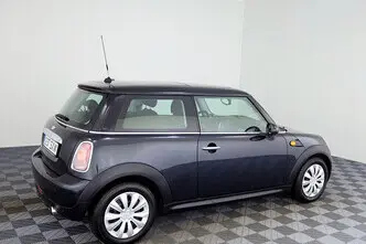 MINI Cooper, 1.4, 70 kW, petrol, manual, front-wheel drive