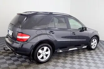 Mercedes-Benz ML 500, 5.0, 225 kW, petrol, automatic, four-wheel drive