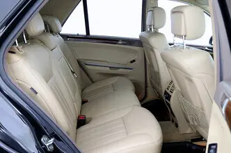 Mercedes-Benz ML 500, 5.0, 225 kW, petrol, automatic, four-wheel drive