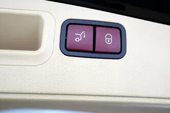 Mercedes-Benz ML 500, 5.0, 225 kW, petrol, automatic, four-wheel drive