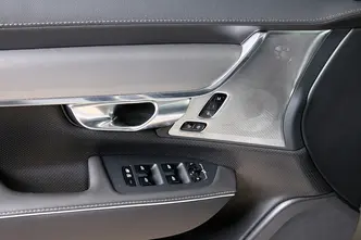 Volvo S90, 2.0, 335 kW, подключаемый гибрид, автомат, полный привод