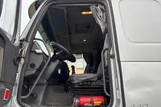 Volvo FH12 440, 12.1, 309 kW, diesel, manual