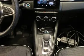 Renault Captur, 1.6, 117 kW, pistikhübriid, automaat, esivedu