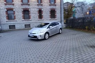 Toyota Prius, 1.8, 73 kW, гибрид, автомат, передний привод
