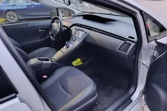 Toyota Prius, 1.8, 73 kW, гибрид, автомат, передний привод