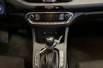 Hyundai i30, 1.4, 103 kW, petrol, automatic, front-wheel drive