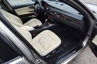 BMW 318, 2.0, 105 kW, petrol, automatic, rear-wheel drive