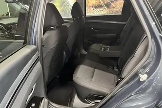 Hyundai Tucson, 1.6, 110.1 kW, гибрид, автомат, передний привод