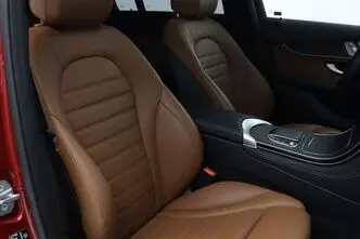 Mercedes-Benz GLC 300, 2.0, 190 kW, hybrid, automatic, four-wheel drive