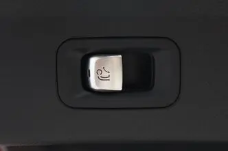 Mercedes-Benz GLC 300, 2.0, 190 kW, hybrid, automatic, four-wheel drive