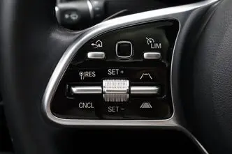 Mercedes-Benz GLC 300, 2.0, 190 kW, hybrid, automatic, four-wheel drive