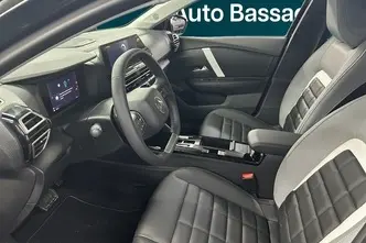 Citroën C4, 1.2, 107 kW, гибрид, автомат, передний привод