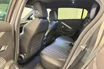 Opel Astra, 1.2, 96 kW, bensiin, automaat, esivedu