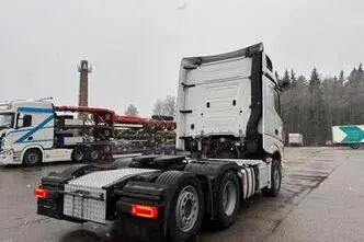 Mercedes-Benz Actros, 390 kW, diesel, automatic