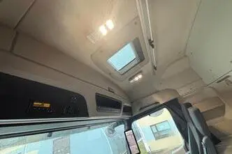 Mercedes-Benz Actros, 390 kW, diesel, automatic