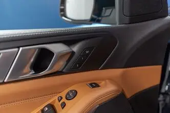 BMW X5, 3.0, 210 kW, hübriid, automaat, nelikvedu