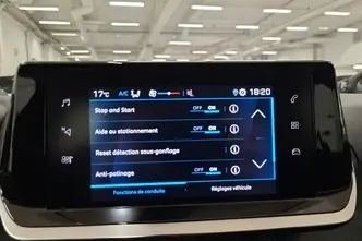 Peugeot 208, 1.2, 74 kW, bensiin, automaat, esivedu