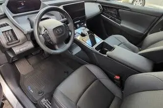 Toyota bZ4X, 73 kW, электричество, передний привод