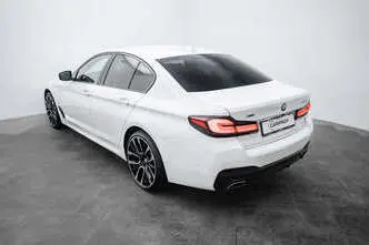 BMW 530, 2.0, 215 kW, автомат, полный привод