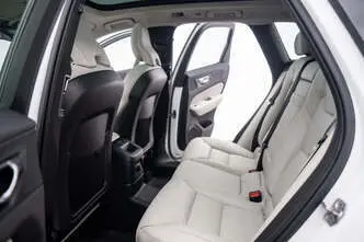 Volvo XC60, 2.0, 299 kW, автомат, полный привод