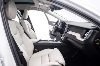 Volvo XC60, 2.0, 299 kW, автомат, полный привод