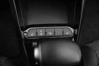 Kia Stonic, 1.4, 73 kW, bensiin, automaat, esivedu