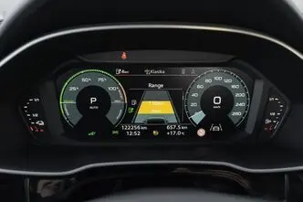 Audi Q3, 1.4, 180 kW, pistikhübriid, automaat, esivedu