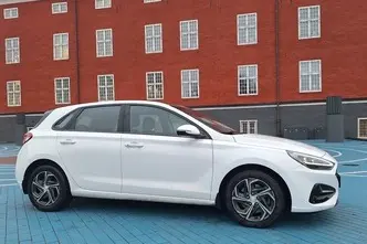 Hyundai i30, 1.0, 88.3 kW, petrol, automatic, front-wheel drive