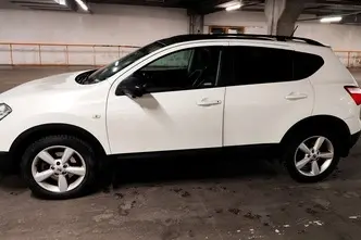 Nissan Qashqai, 1.6, 86 kW, petrol, manual, front-wheel drive