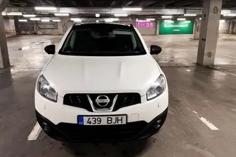 Nissan Qashqai, 1.6, 86 kW, petrol, manual, front-wheel drive
