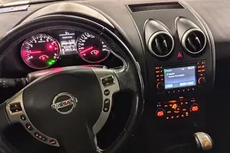 Nissan Qashqai, 1.6, 86 kW, petrol, manual, front-wheel drive