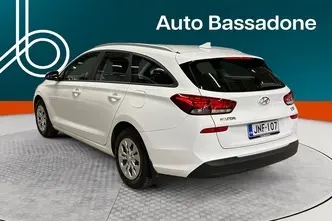 Hyundai i30, 1.5, 80 kW, bensiin, manuaal, esivedu