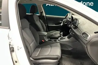 Hyundai i30, 1.5, 80 kW, bensiin, manuaal, esivedu