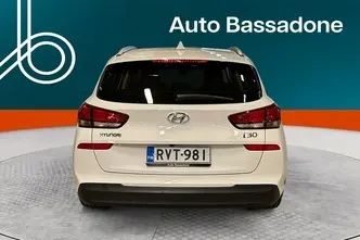 Hyundai i30, 1.5, 80 kW, bensiin, manuaal, esivedu