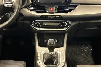 Hyundai i30, 1.5, 80 kW, bensiin, manuaal, esivedu