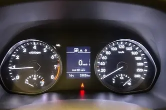 Hyundai i30, 1.5, 80 kW, bensiin, manuaal, esivedu