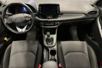 Hyundai i30, 1.5, 80 kW, bensiin, manuaal, esivedu