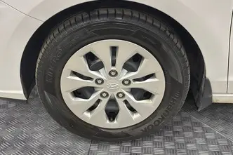 Hyundai i30, 1.5, 80 kW, bensiin, manuaal, esivedu