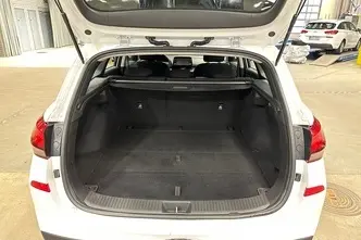 Hyundai i30, 1.5, 80 kW, bensiin, manuaal, esivedu