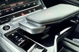 Audi e-tron, 158 kW, elekter, automaat, nelikvedu