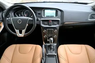 Volvo V40 Cross Country, 2.0, 88 kW, diisel, automaat, esivedu