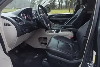 Lancia Voyager, 2.8, 120 kW, diisel, automaat, esivedu