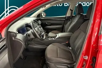 Hyundai Tucson, 1.6, 110 kW, гибрид, автомат, передний привод