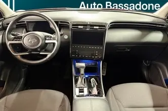 Hyundai Tucson, 1.6, 110 kW, гибрид, автомат, передний привод