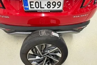 Hyundai Tucson, 1.6, 110 kW, гибрид, автомат, передний привод